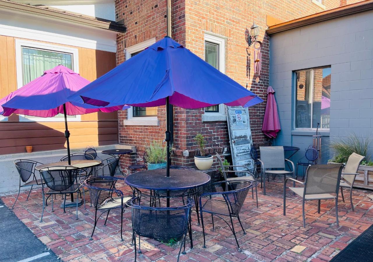 Vip Suites For Business Women, Nurses, College Moms Traveling To Indianapolis Exterior foto